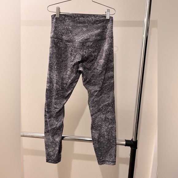 Lululemon Align Pant II 25" size 6 Area Ice Grey - Picture 6 of 10
